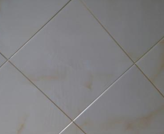 浅灰色瓷砖用什么颜色美缝剂